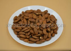 Миндаль жареный.Цена за 100г Миндаль жареный.Цена за 100г